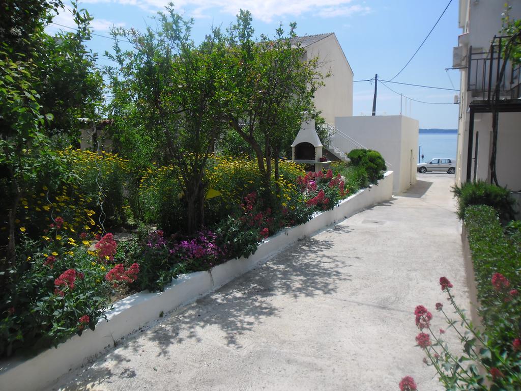 Apartments Krajici Kastela Exterior photo
